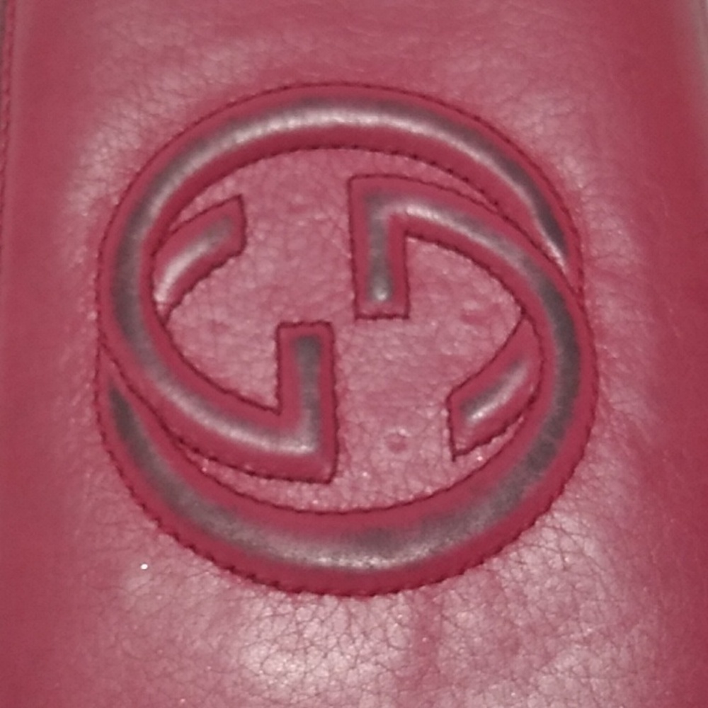 Gucci Soho Magenta Large pebble calf skin zip around Wallet With COA - Picture 3 of 16